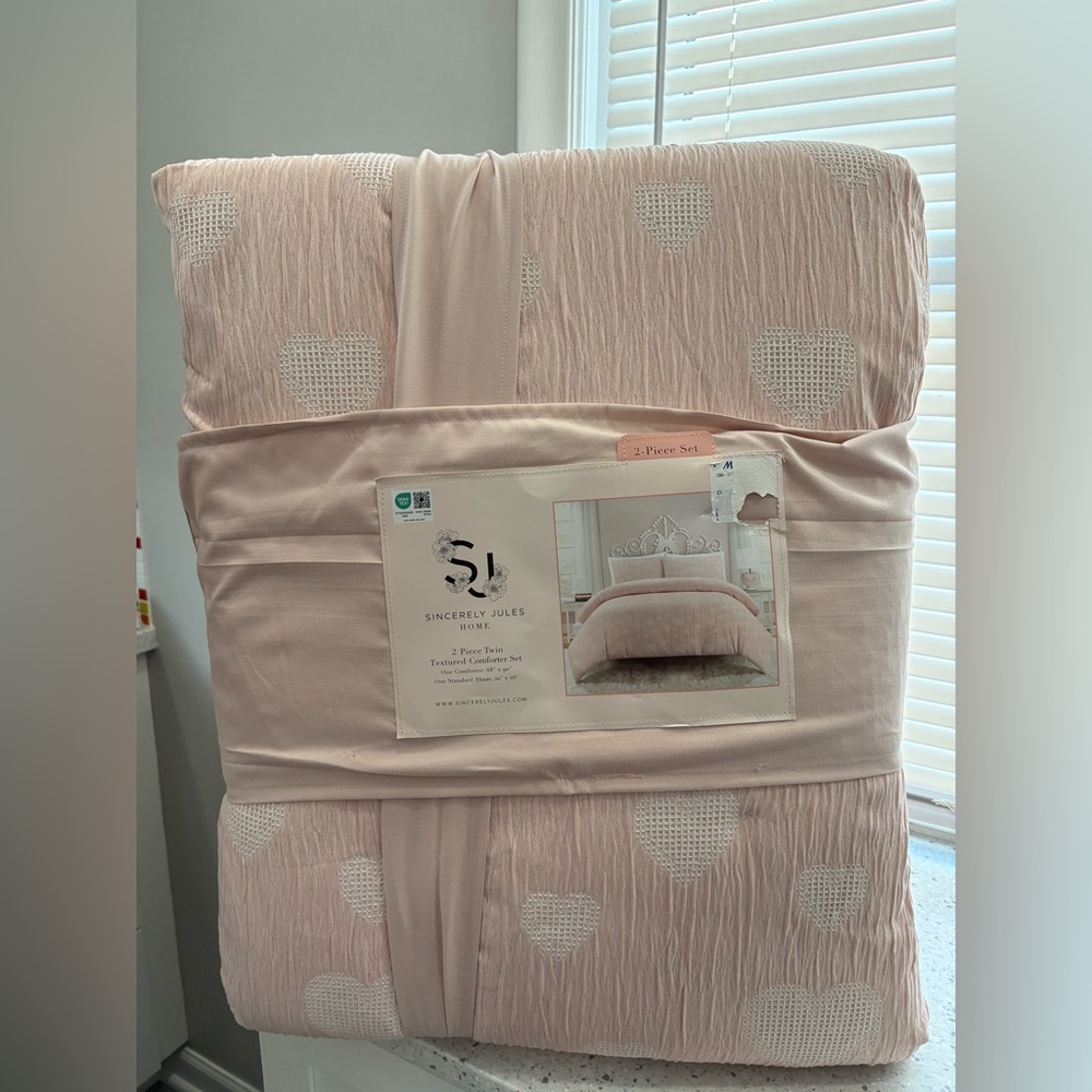 Sincerely Jules Blush Heart Comforter Set